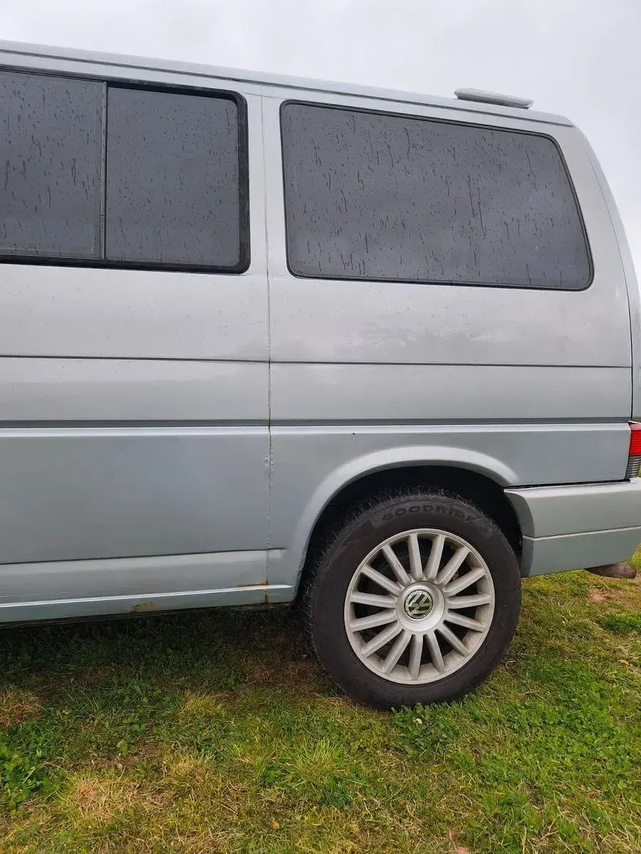 Gebraucht VW Multivan 110 PS (80 kW) 1995 Blau Van / Kleinbus