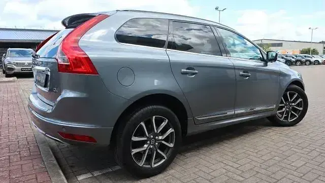 Gebraucht Volvo XC60 Summum 190 PS (139 kW) 2016 Grau SUV