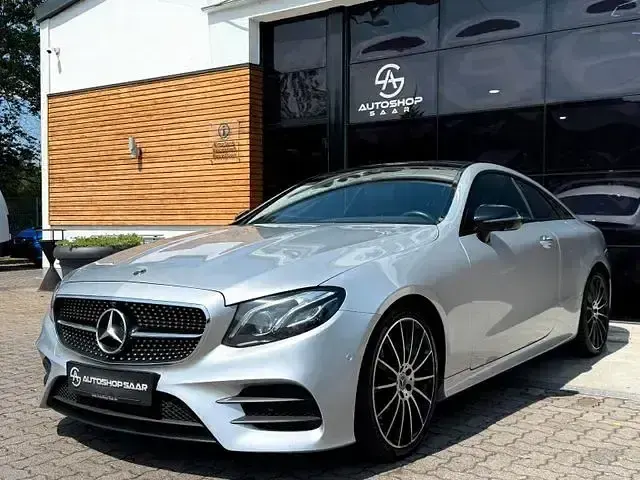Gebraucht Mercedes E300 AMG line 245 PS (180 kW) 2020 Silber Coupé