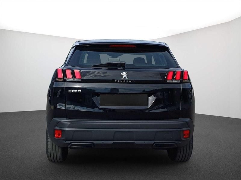 Gebraucht Peugeot 3008 Active 131 PS (96 kW) 2023 Schwarz Limousine
