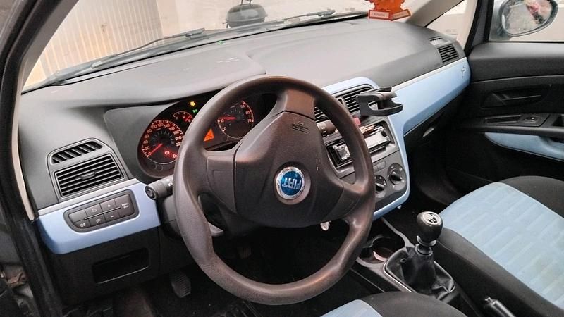 Gebraucht Fiat Punto 75 PS (55 kW) 2007 Grau Kleinwagen