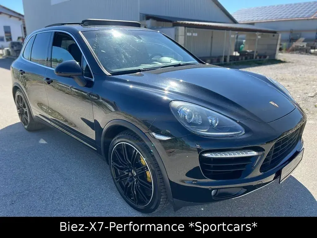 Gebraucht Porsche Cayenne Turbo 500 PS (367 kW) 2012 Schwarz SUV