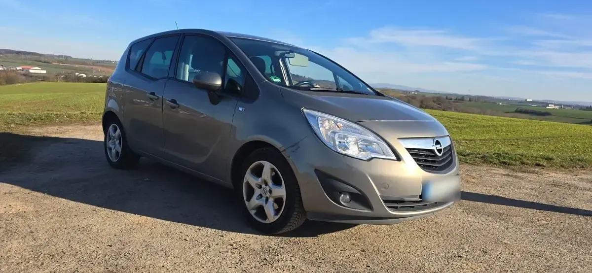 Second-hand Opel Meriva 120 CP (88 kW) 2011 Monovolum