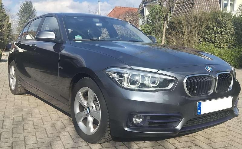 Gebraucht BMW 118 Sport Line 136 PS (100 kW) 2017 Grau Kleinwagen