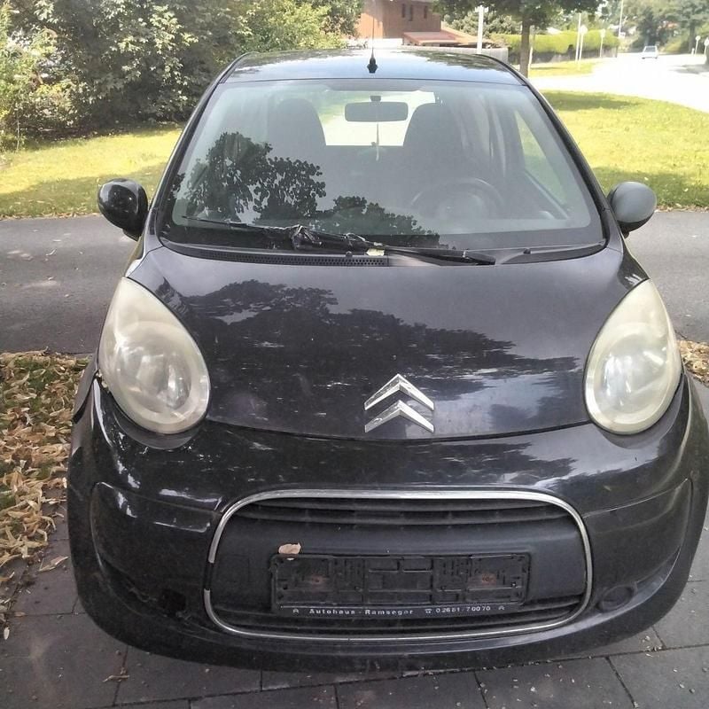Schwarz Gebraucht 2010 Citroën C1 Style Kleinwagen | 380 € (Fairer Preis) - Bild 1/4