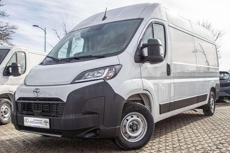Icy white Neu 2024 Toyota Proace Van | 30.990 € (Superpreis) - Bild 1/4