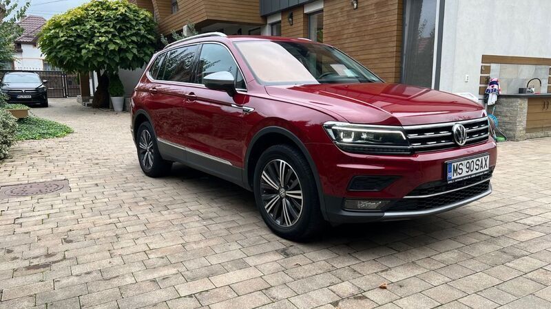 Rot Gebraucht 2020 VW Tiguan Allspace Highline SUV | 28.950 € (Superpreis) - Bild 1/4