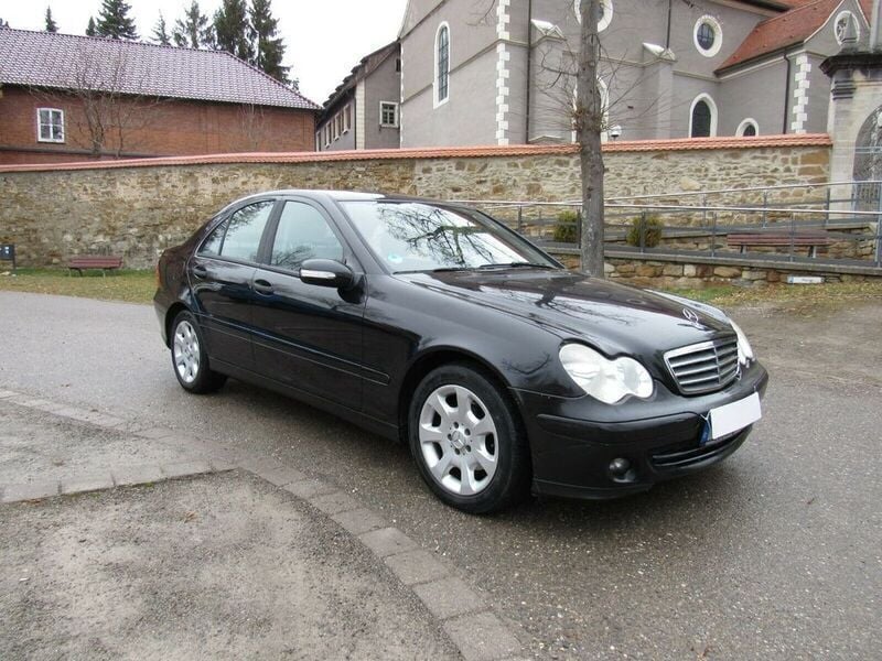 Schwarz Gebraucht 2007 Mercedes C220 Limousine | 2.999 € (Guter Preis) - Bild 1/4