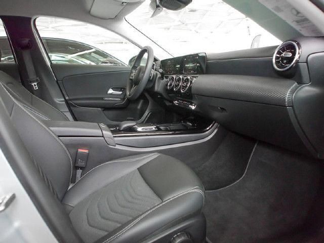 Gebraucht Mercedes A180 Style 116 PS (85 kW) 2021