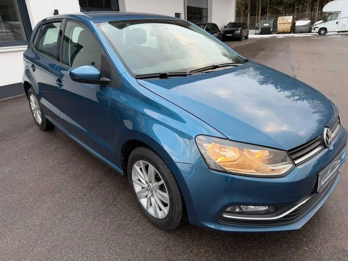 Gebraucht VW Polo Comfortline 75 PS (55 kW) 2017 Blau Kleinwagen