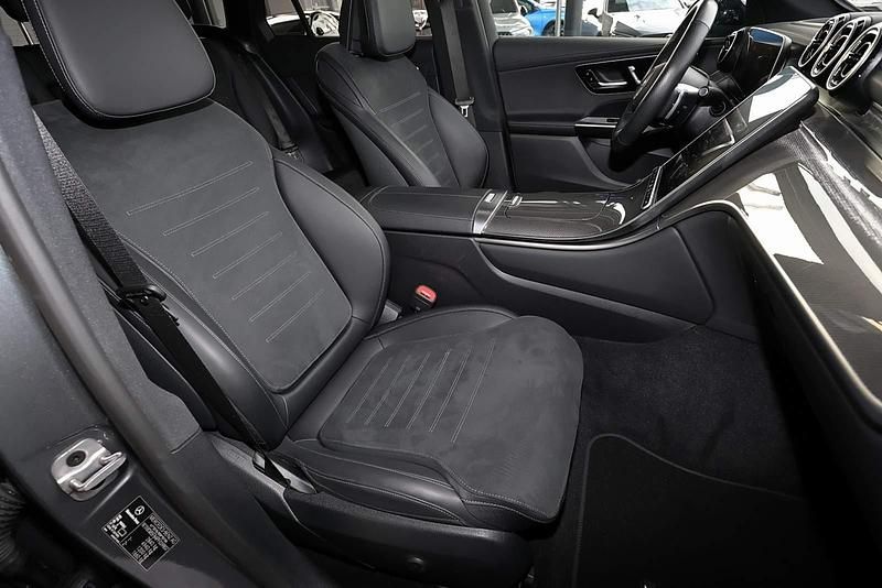 Gebraucht Mercedes GLC400d AMG 252 PS (185 kW) 2023 Metalliclack selenitgrau SUV