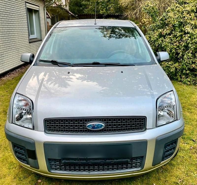 Silber Gebraucht 2006 Ford Fusion Kleinwagen | 1.399 € (Fairer Preis) - Bild 1/4