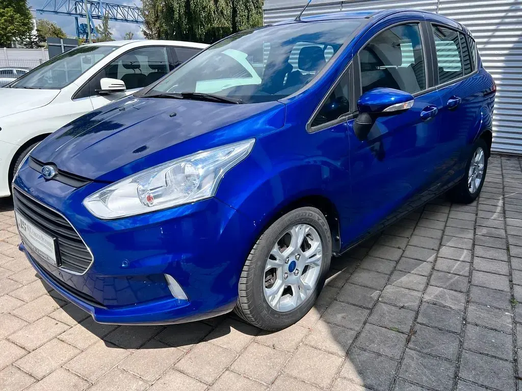 Używany Ford B-MAX SYNC Edition 125 KM (91 kW) 2015 Niebieski Minivan