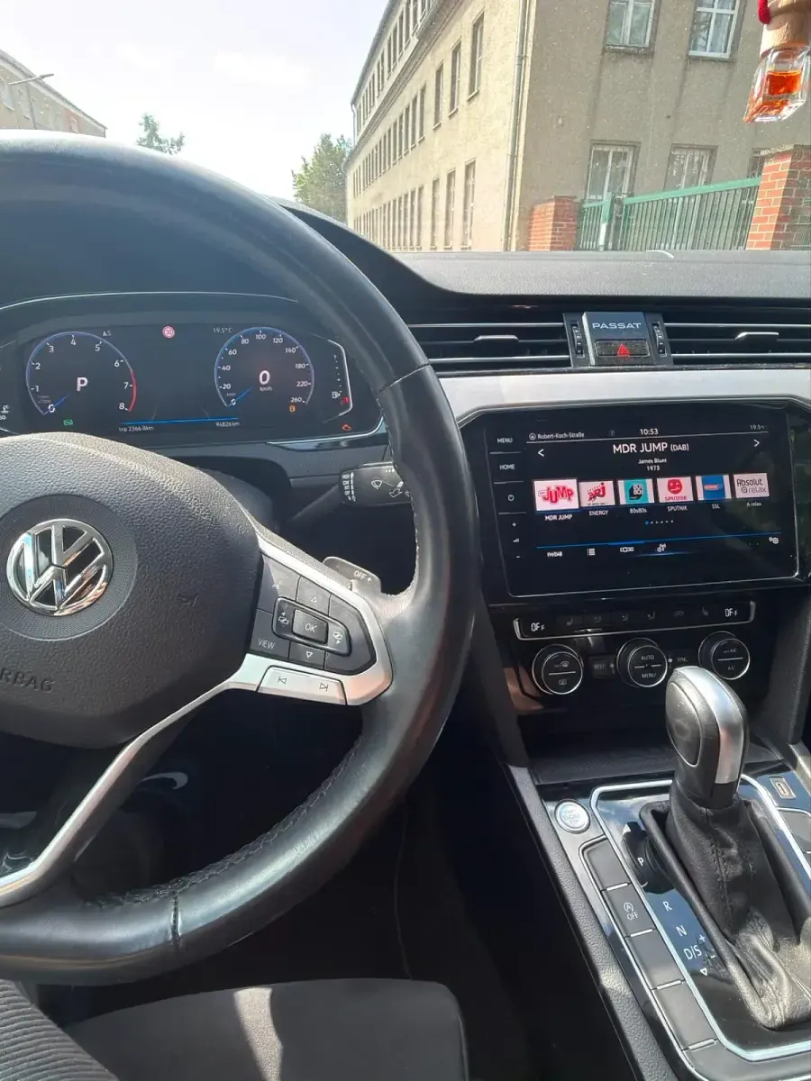 Usata VW Passat Elegance 150 CV (110 kW) 2019 Blu Station wagon