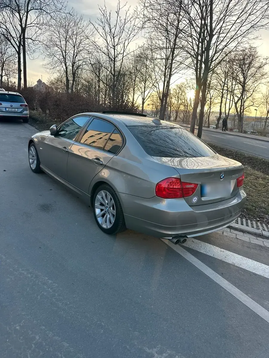 Gebraucht BMW 328 234 PS (172 kW) 2012 Beige Limousine
