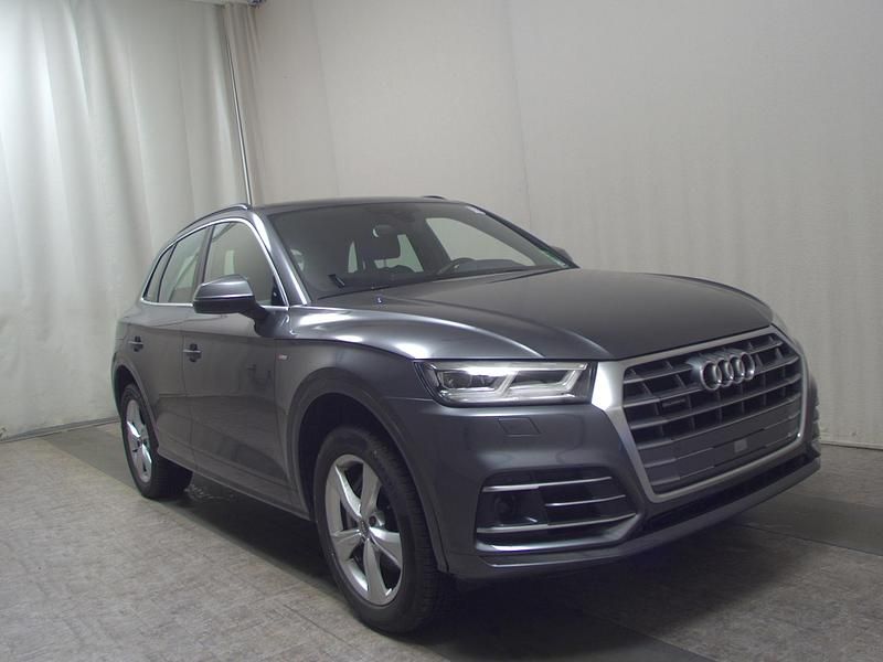 Gebraucht Audi Q5 S-Line 252 PS (185 kW) 2020 Grau SUV