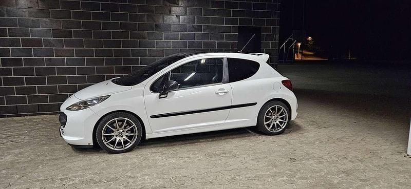 Gebraucht 2009 Peugeot 207 RC Limousine | 3.800 € (Etwas zu teuer) - Bild 1/3