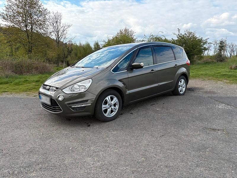 Second-hand Ford S-MAX S 200 CP (147 kW) 2011 Monovolum