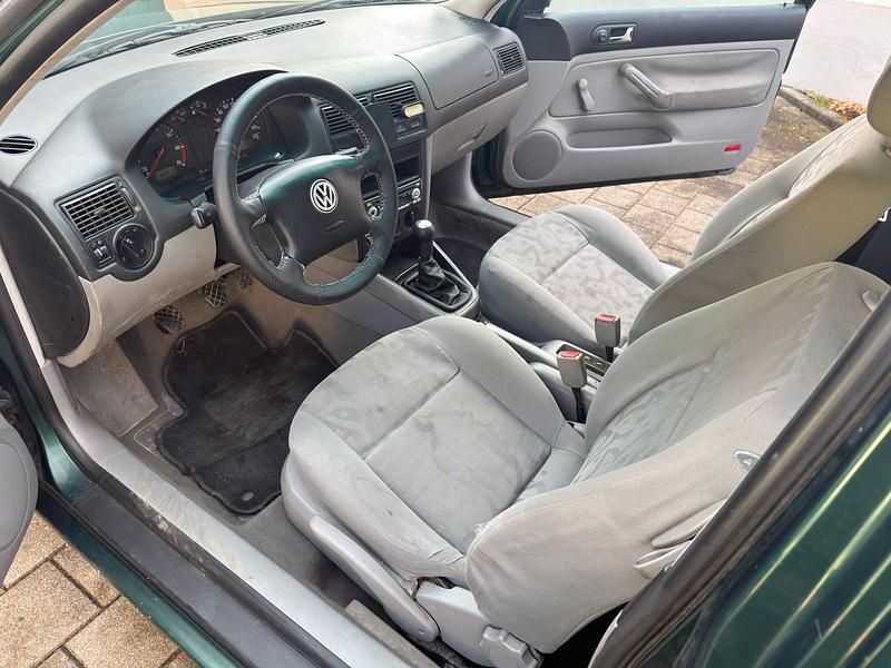 Gebraucht VW Golf IV 75 PS (55 kW) 1999 Grün Kleinwagen