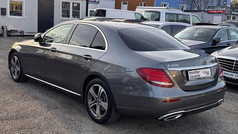 Gebraucht Mercedes E200 Avantgarde 184 PS (135 kW) 2018 Grau Limousine