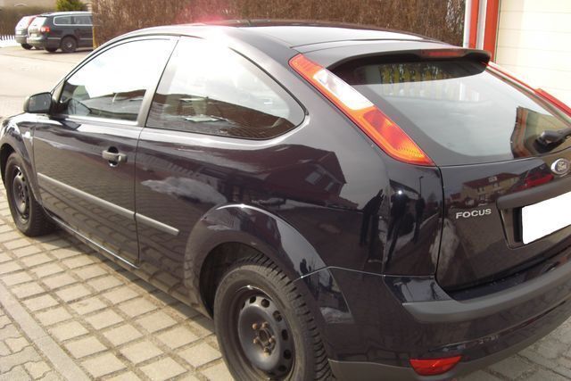 Gebraucht Ford Focus 79 PS (58 kW) 2005 Blau Limousine