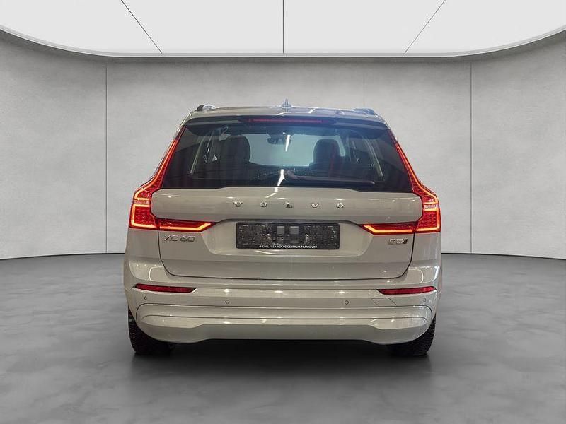 Gebraucht Volvo XC60 Core 250 PS (183 kW) 2024 Grau SUV