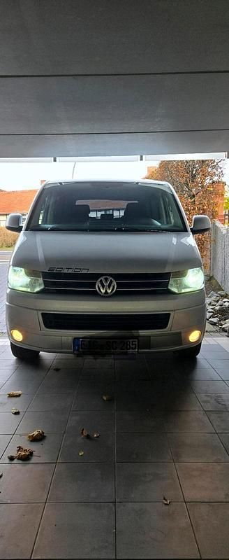 Silber Gebraucht 2010 VW Multivan Van | 17.000 € - Bild 1/4
