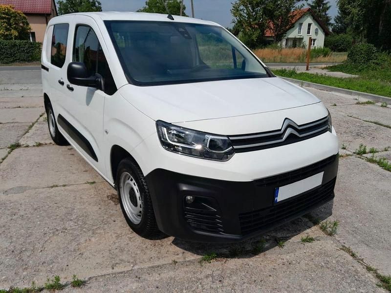 Weiß Gebraucht 2019 Citroën Berlingo Van / Kleinbus | 7.500 € (Superpreis) - Bild 1/4