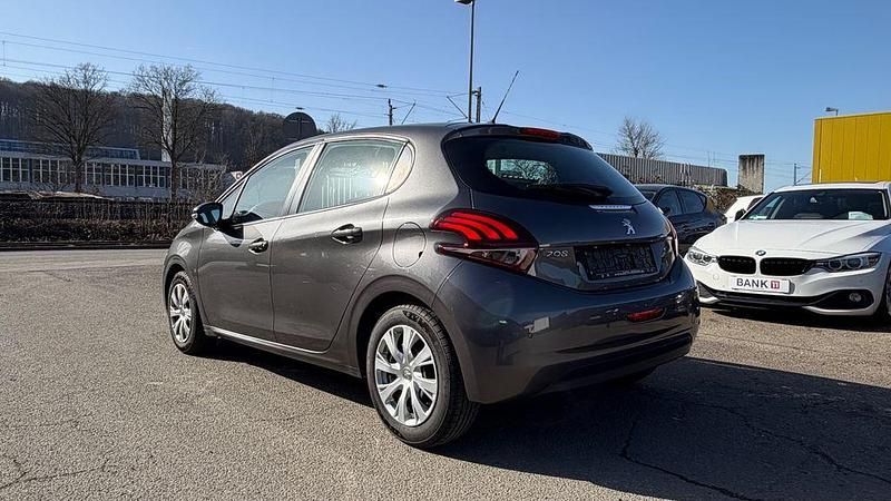 Gebraucht Peugeot 208 Active 82 PS (60 kW) 2019 Kleinwagen