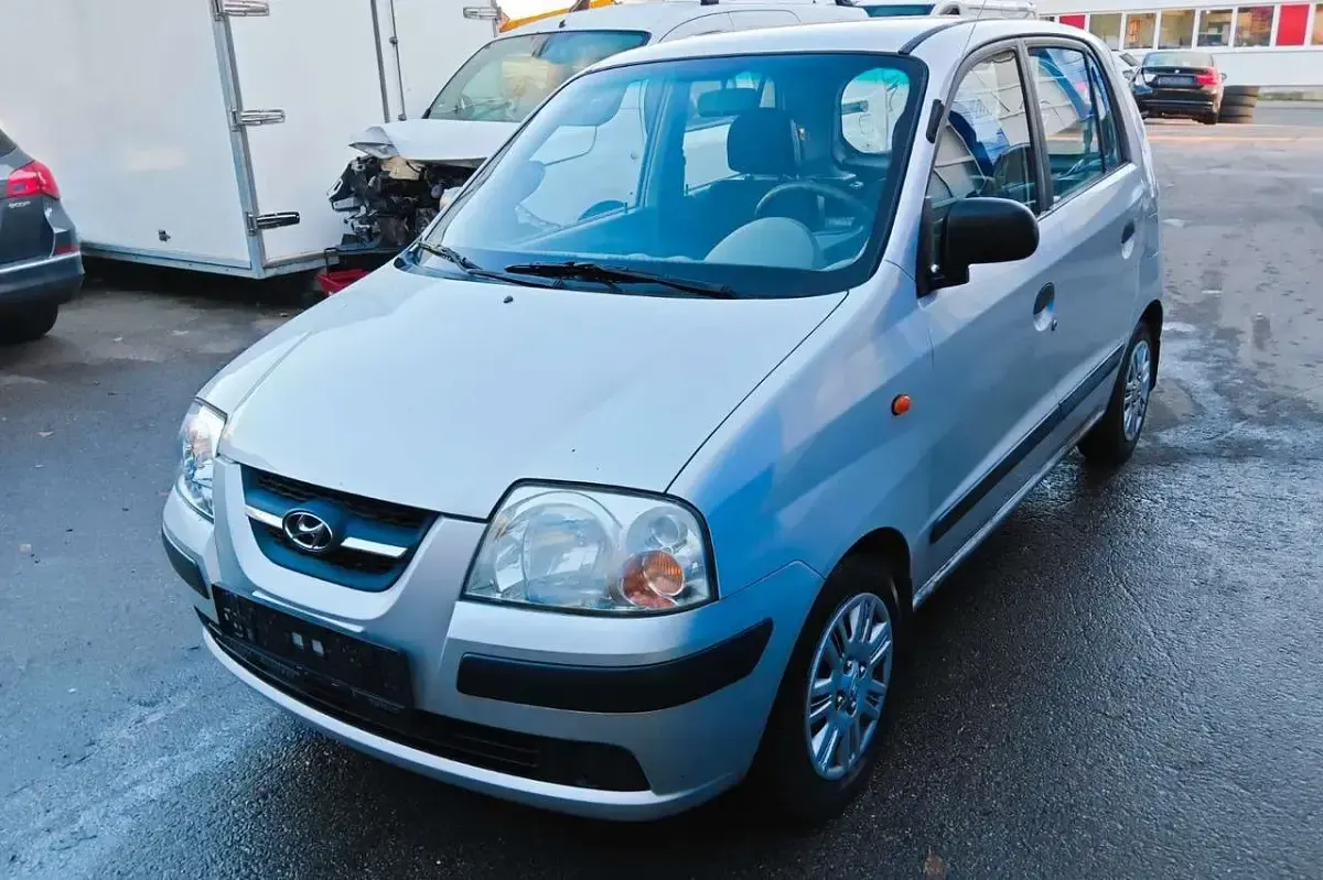 Gebraucht Hyundai Atos 63 PS (46 kW) 2006 Bright silver Kleinwagen