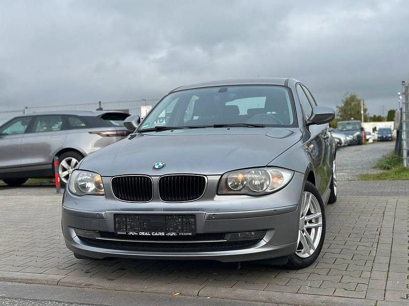 Grau Gebraucht 2011 BMW 116 Advantage Kleinwagen | 5.999 € (Fairer Preis) - Bild 1/4