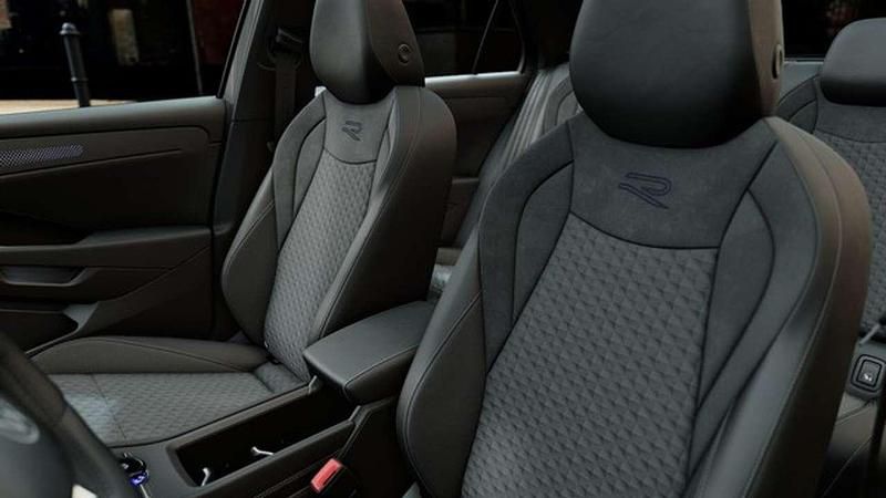 Neu VW T-Roc R-line 150 PS (110 kW) 2026 Wolf grey metallic SUV