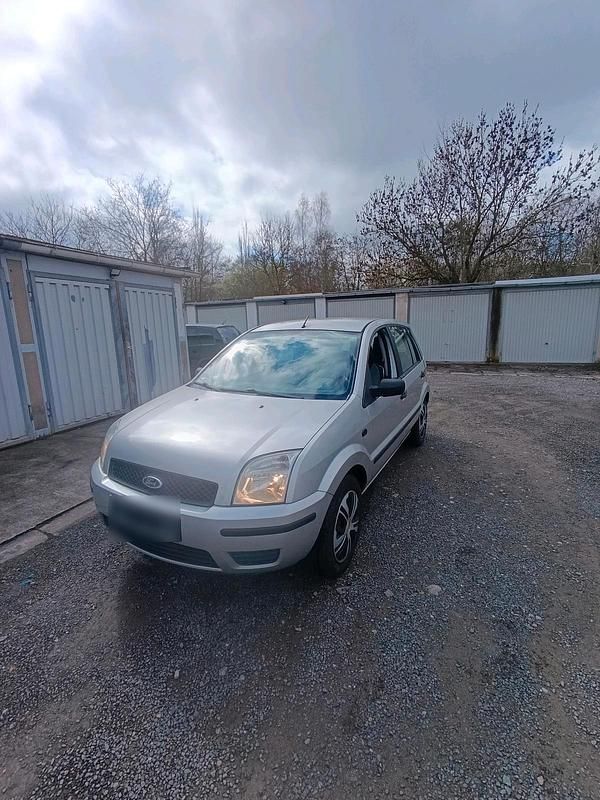 Gebraucht Ford Fusion 101 PS (74 kW) 2003 Silber Kleinwagen