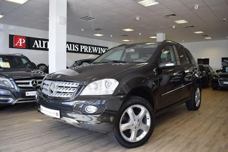 Braun Gebraucht 2008 Mercedes ML280 Sport SUV | 9.980 € (Etwas zu teuer) - Bild 1/4