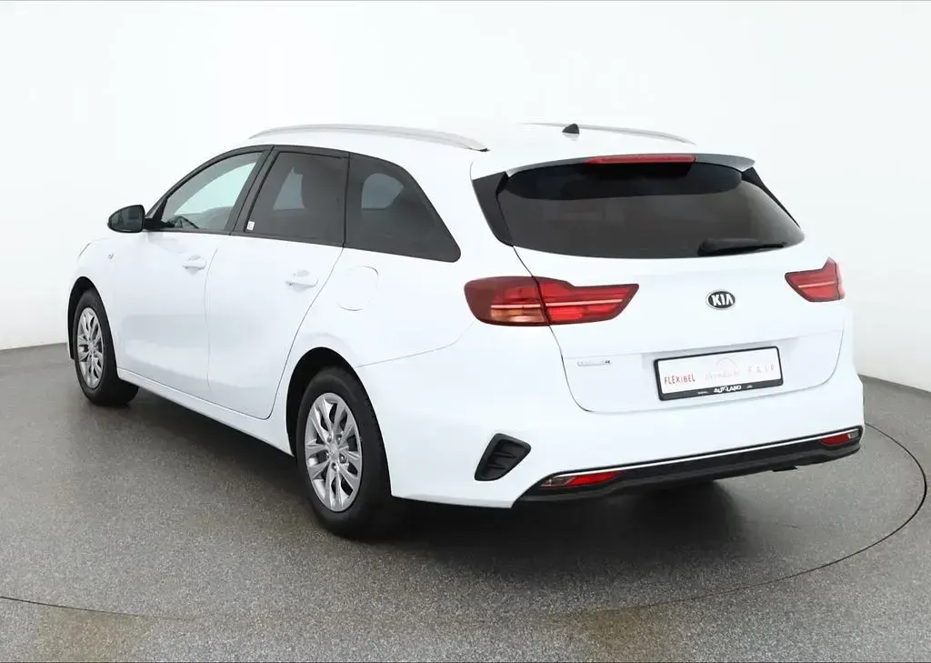 Gebraucht Kia Ceed Sportswagon Edition 7 120 PS (88 kW) 2020 Weiß Kombi