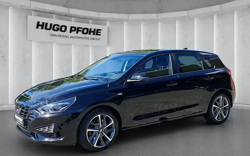 Gebraucht Hyundai i30 Trend 120 PS (88 kW) 2022 Limousine