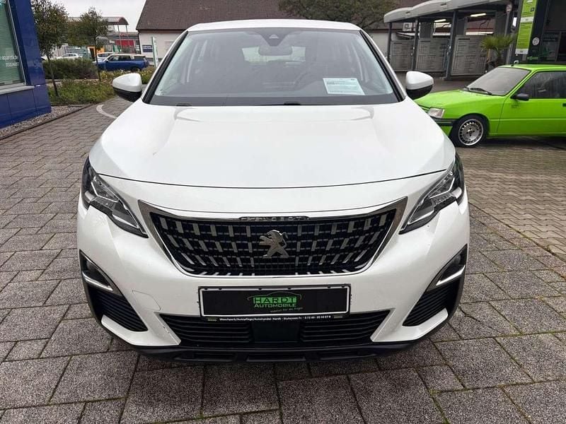 Gebraucht Peugeot 3008 Active 131 PS (96 kW) 2019 Weiß SUV