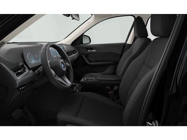 Gebraucht BMW iX1 Performance 150 kW (204 PS) 2024 Schwarz uni SUV