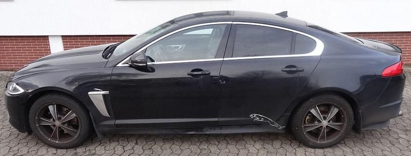 Używany Jaguar XF 200 KM (147 kW) 2013 Czarny Sedan/Limuzyna