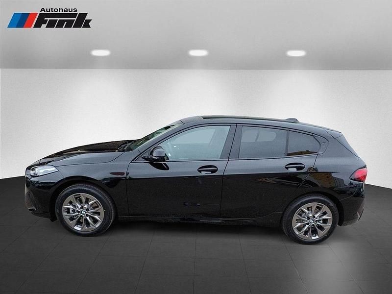Nowe BMW 118 Performance 150 KM (110 kW) 2025 Czarny Hatchback
