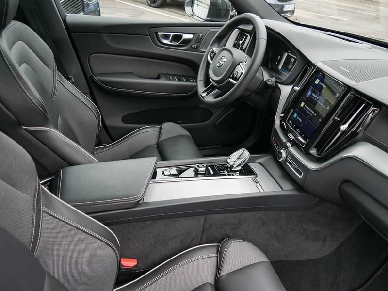 Gebraucht Volvo XC60 Ultimate 197 PS (144 kW) 2023 Grau SUV