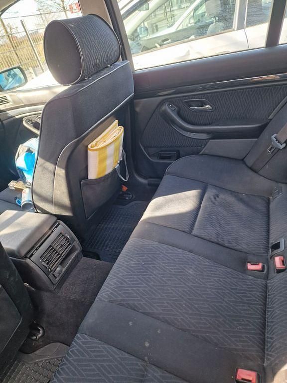 Second-hand BMW 525 163 CP (119 kW) 2003 Gri Break