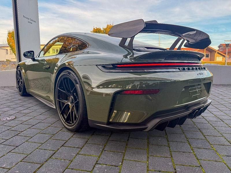 Neu Porsche 992 510 PS (375 kW) 2025 Natooliv