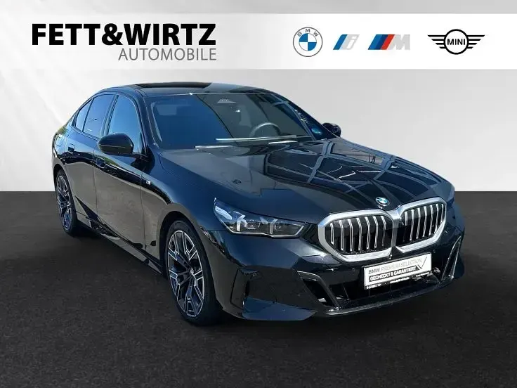 Gebraucht BMW 520 M Sport 197 PS (144 kW) 2025 Limousine