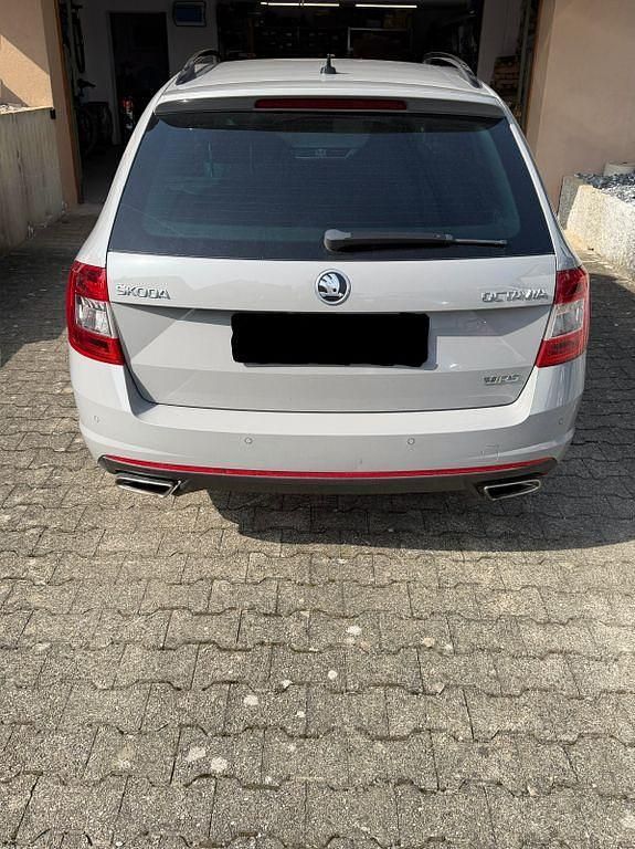 Gebraucht Skoda Octavia RS 220 PS (161 kW) 2016 Grau Kleinwagen