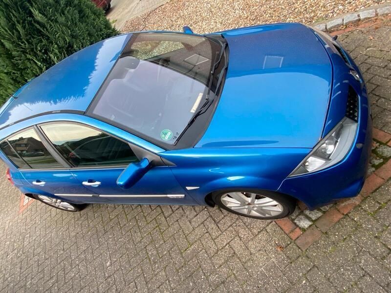 Blau Gebraucht 2003 Renault Mégane GrandTour Dynamique Kombi | 1.999 € (Guter Preis) - Bild 1/4