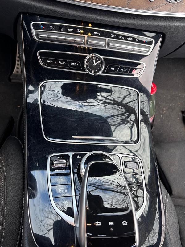 Usata Mercedes E350 272 CV (200 kW) 2017 Nero Station wagon