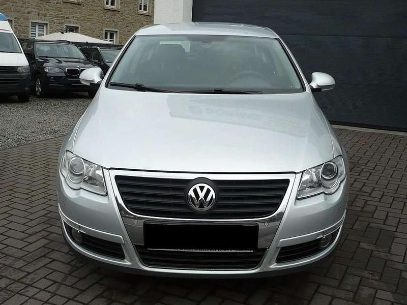Gebraucht VW Passat Comfortline 140 PS (102 kW) 2006 Silber Limousine