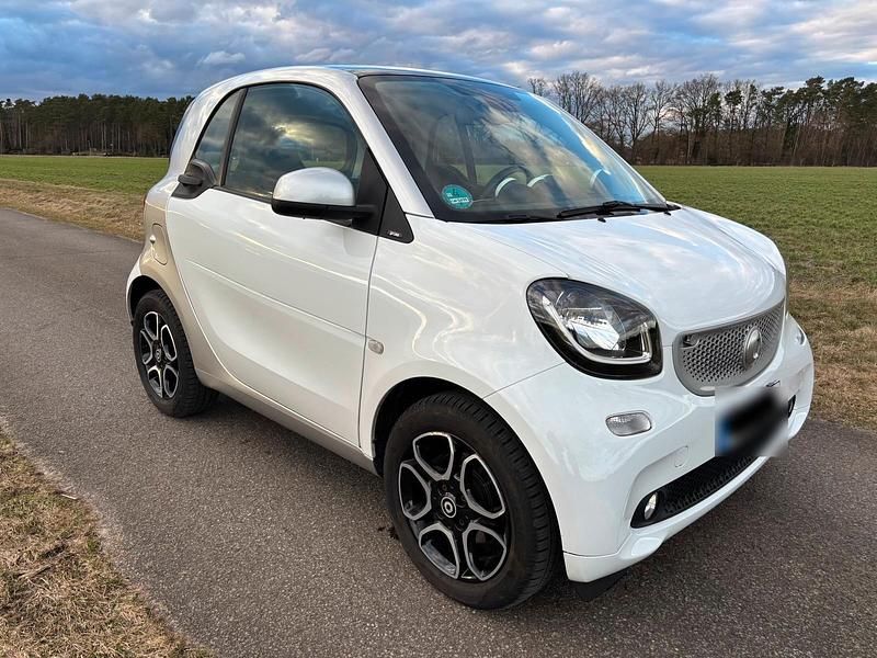 Gebraucht Smart ForTwo Coupé Prime 71 PS (52 kW) 2015 Weiß Coupé