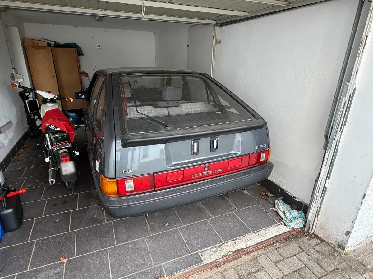 Gebraucht Toyota Corolla 75 PS (55 kW) 1987 Grau Kleinwagen